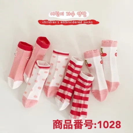 女の子用 お徳８足　セット　サイズL：18-20cm（5歳−8歳） 　即納　通気性　子ども　ソックス　短め　バック刺繍　可愛い　アンクルソックス　ショートソックス