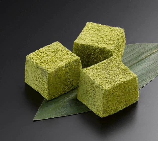 わらび餅［抹茶］2ｋｇ（５００ｇ×4ｐ）わらび餅 ギフト 送料無料 餅　業務用 冷凍 抹茶　デザート　和菓子　スイーツ お取り寄せ お取り寄せグルメ 北海道と沖縄を除き 【送料無料】