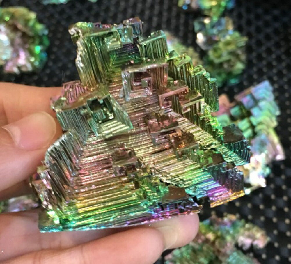 ビスマス結晶 レアメタル 200g 迷宮と階段 結晶 高品質 天国への階段 虹色の金属 ビスマス 虹色 風水 パワーストーン 天然石 原石 贈り物 プレゼント インテリア