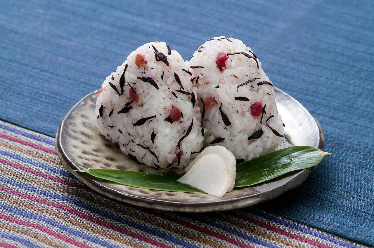 国内産ひじき使用
ソフトひじきふりかけ（梅入り）　
70g×5袋セット【送料無料】