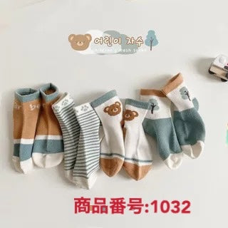 お徳８足　セット　L：18-20cm（5歳−8歳）　即納　通気性　子ども　ソックス　短め　バック刺繍　可愛い　アンクルソックス　ショートソックス