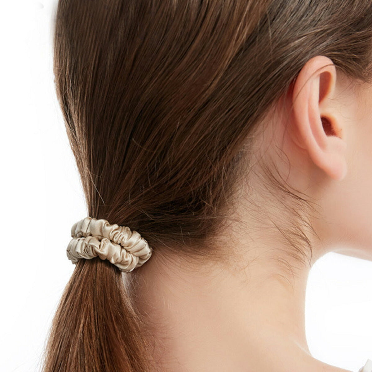 シュシュ シルク 100% シュシュ 韓国 大人 リボン 小さめ 大きめ レース ヘアアクセサリー ヘアゴム 大人っぽい シルク 生地 かわいい 可愛い おすすめ 髪留め まとめ髪 ポニーテール シンプル レディース 高級感 睡眠 就寝前 シルク製 結婚式 カジュアル パーティー 二次会(03.ライトピンク)