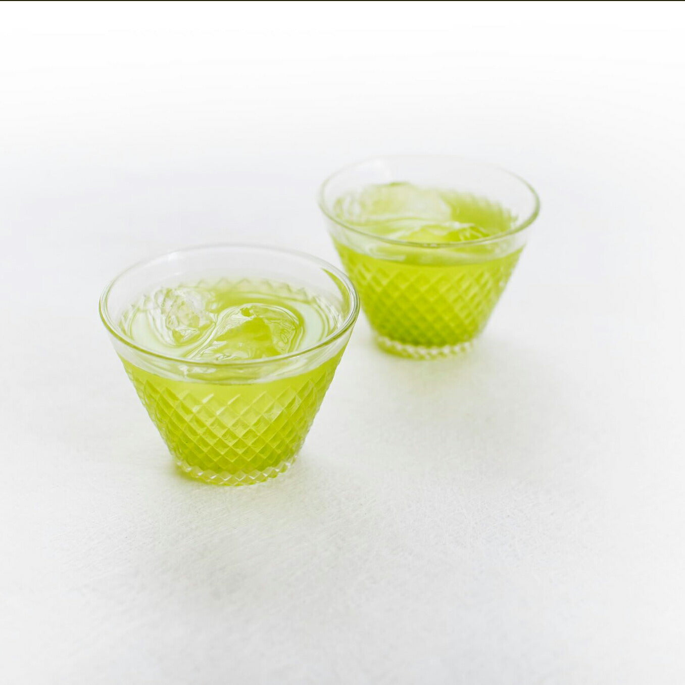 ★非掲載★【水出し煎茶ティーバッグ】 デザイン茶缶入 4g×6P お茶 ドリンク ティーパック 飲み物 プチギフト 贈り物 手土産 プレゼント 誕生日 おしゃれ かわいい おすすめ 中元 歳暮 人気 ランキング ※代引不可
