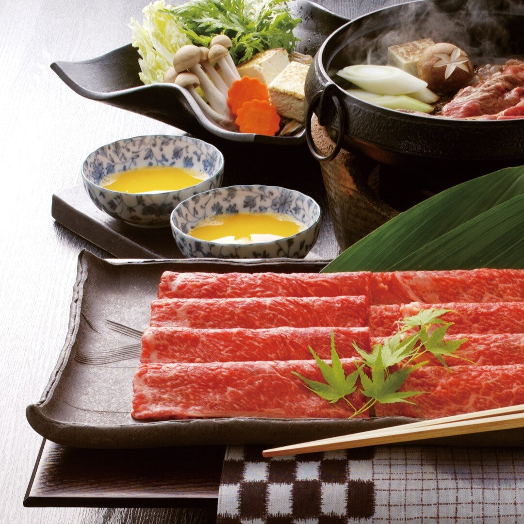 米沢牛 すきやき肉 米沢牛 ブランド牛 銘柄牛 すきやき肉 もも肉 すき焼き用 黒毛和牛 和牛 牛肉 赤身 サシ あっさり 鍋 冷凍 グルメ ギフト 贈り物 中元 歳暮 お取り寄せ 人気 おすすめ ランキング ※代引不可