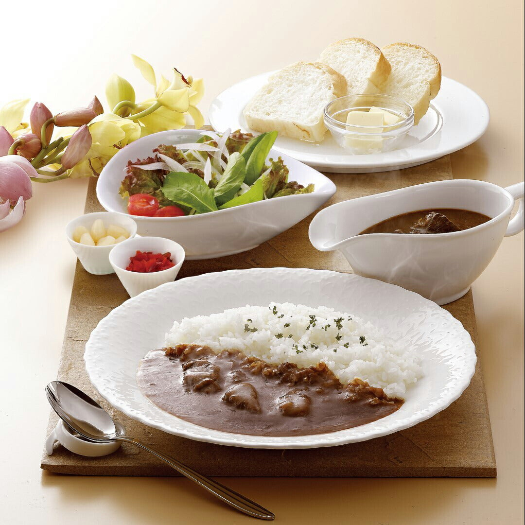 神戸ビーフのカレー 神戸 神戸ビーフ ビーフカレー カレー カリー カレールー 牛肉 黒毛和牛 和牛 甘口 辛口 中辛 辛味 スパイス 特製 常温 惣菜 グルメ ギフト レトルト パウチ 人気 おすすめ ランキング ※代引不可