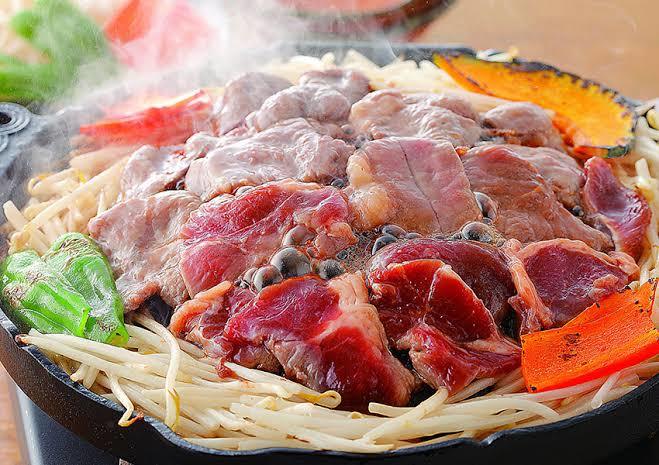 味付ラムロースジンギスカン 300g×2袋セット 送料無料  千歳ラム工房 お土産 プレゼント ギフト 焼肉 バーベキュー BBQ ソールフード 肉の山本  ラム 羊 味付き ハスカップワイン