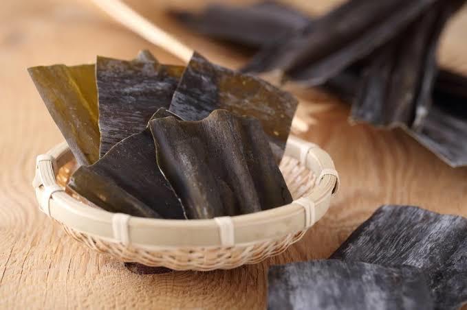 北海道 海の恵み こんぶ塩 40g 北海道 根昆布使用 料理 調味料 ギフト 贈り物 プレゼント