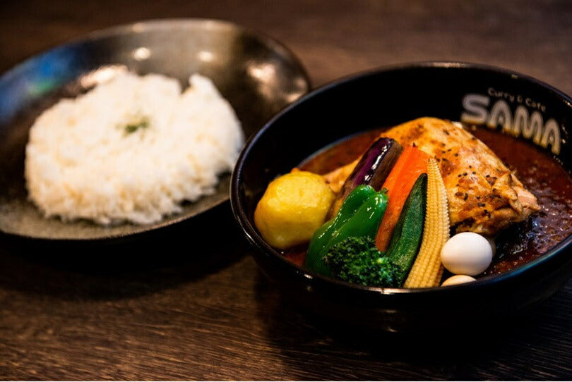 SAMA チキンスープカレー 1個セット 送料無料 送料込 レターパック 北海道 札幌 スープカレー チキンレッグ トマトベース スパイス お土産 カレー レトルト 手土産 贈り物 プレゼント ギフト 人気店 名店 お取り寄せ