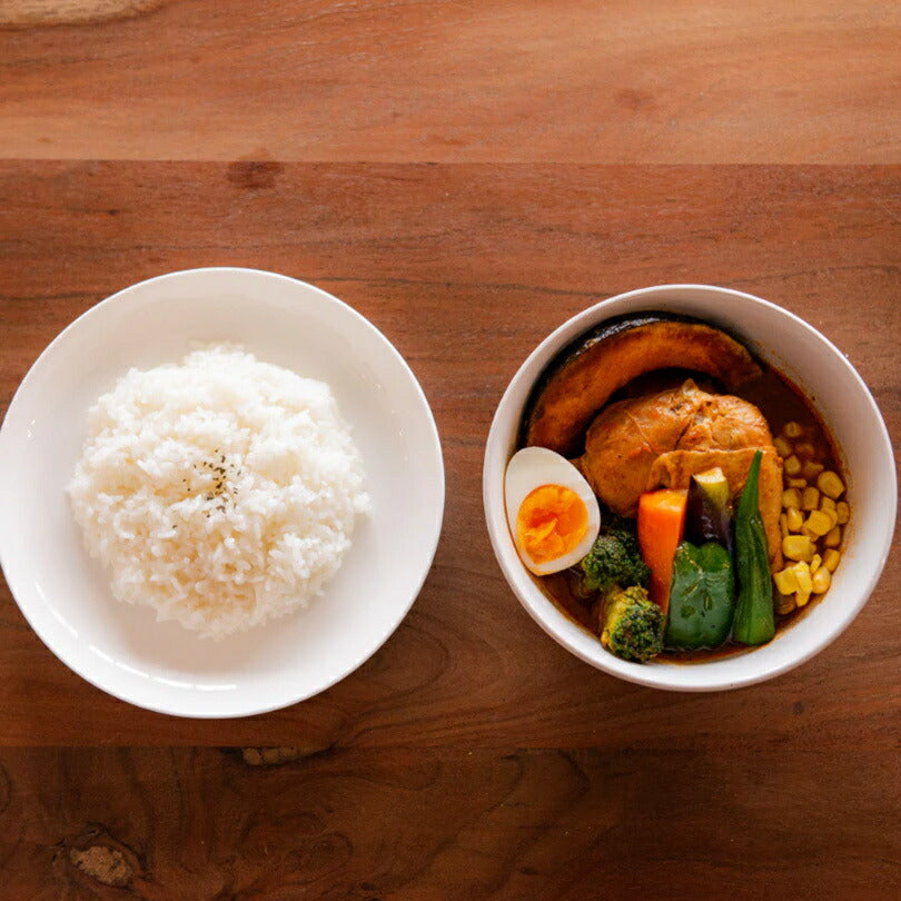 SAMA チキンスープカレー 1個セット 送料無料 送料込 北海道 札幌 スープカレー チキンレッグ トマトベース スパイス お土産 カレー レトルト 手土産 贈り物 プレゼント ギフト 人気店 名店 お取り寄せ