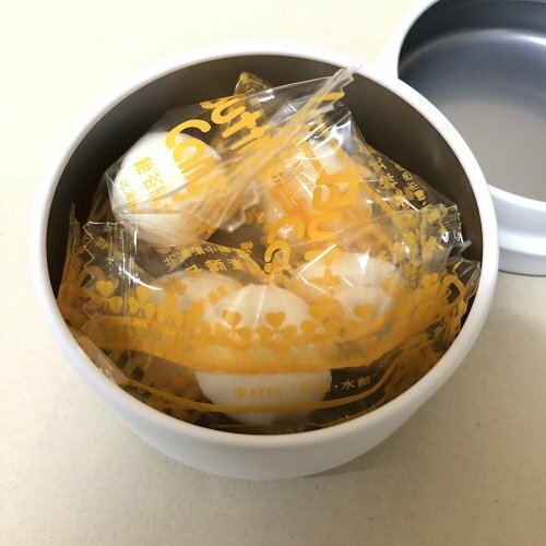 ぴよ手帖 北海道バター飴 Butter Candy 北海道 お土産 バター飴 飴谷製菓 シマエナガ ミニサイズ 可愛い 贈り物 ギフト 飴 白い バター おしゃれ コンパクト 手土産 人気 有名 動物 癒し