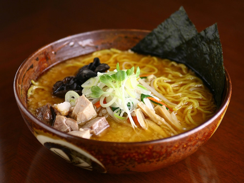 札幌ラーメン 白樺山荘 コク味噌味 ２食入 2個セット 送料無料 北海道 ラーメン 有名店 札幌 人気 名店 生麺 お土産 手土産 自宅で ギフト お取り寄せ