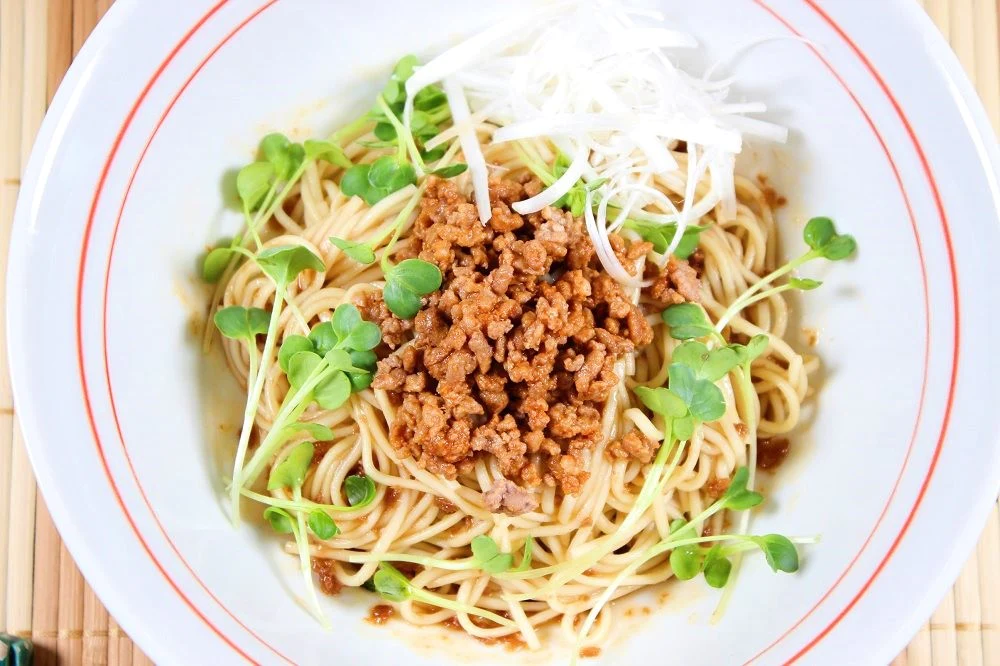 【ご新規さんとシェア買い】担々麺  汁なし坦々麺　2人前 人気のピリ辛冷やしたんたん麺 豆板醤しょうがニンニクごま油 本場九州 お試しセット ご当地 メール便 保存食 非常食 まとめ買い お取り寄せ