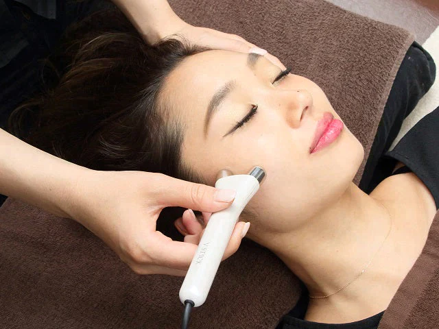 プレミアム小顔【美容サロン】 美容/エステ/小顔/大阪/心斎橋/小顔LABO/心斎橋店