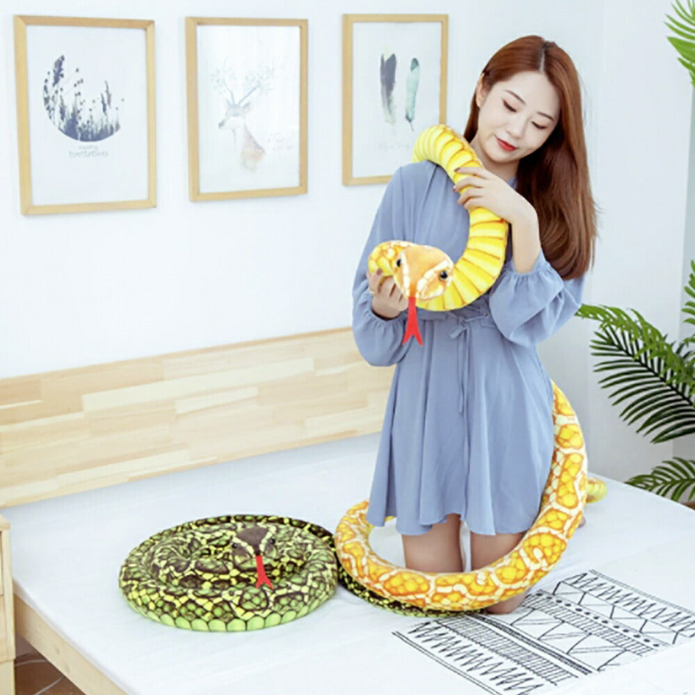 ぬいぐるみ 玩具 蛇 おもちゃ ヘビ 置物 スネーク snake 3.3m 爬虫類 クッション かわいい おもしろ かわいいぬいぐるみ ドッキリ パーティーグッズ 恐怖 爬虫類 柔らかい 悪ふざけ ジョーク 誕生日 パーティーグッズ おもしろ 面白グッズ ギフト サプライズ 手品 マジック