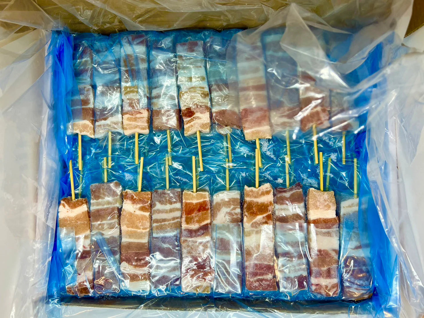【超得ハイパーSALE】豚バラ串　6０本セット（1.8ｋｇ）【1本あたり113円】肉 ギフト 送料無料 豚バラ串 豚バラ 業務用 冷凍 豚肉 お取り寄せ お取り寄せグルメ 北海道と沖縄を除き 【送料無料】