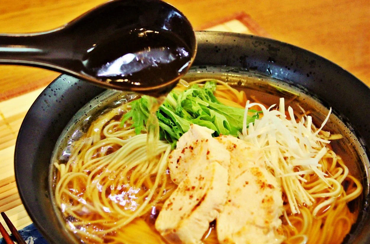 【100円シェア買い】鴨南蛮ラーメン 2人前 鴨の香りと深いコク 鴨だしスープの醤油ラーメン 本場九州 お試しセット ご当地 メール便 保存食 非常食 まとめ買い お取り寄せ【ご新規さんとシェア買い】