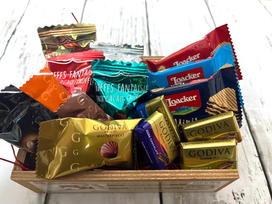 ご褒美 お菓子BOX お菓子ボックス GODIVA チョコ チョコ詰め合わせ スイーツ お菓子 バレンタイン バレンタインチョコ お試し 送料無料 マセズ トリュフ ロアカー ウェハース