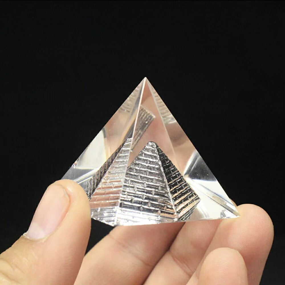 風水 置物 彫りピラミッド エジプト 4cm ストーン チャクラ 幸運 パワー  三角 三角形 癒し 浄化 パワースポット マイナスイオン スピリチュアル 健康 開運 安らぎ インテリアグッズ インテリア 玄関 リビング お守り 厄除け