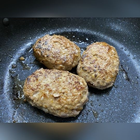 【50人シェア買い企画】淡路島玉ねぎたっぷり手作りハンバーグ12個