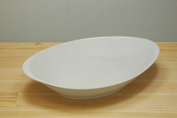 白C型9吋ベーカー 幅24.3cm　(アウトレット込み)食器 陶器 磁器 白 カレー 皿 楕円 強化 深皿 業務用 プロ使用 本格 白い食器  陶器のふる里  stockヤ