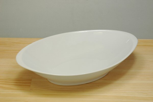【アウトレット込み】白C型10吋ベーカー 幅26.7cm 食器 磁器 白 カレー皿 おしゃれ パスタ皿 楕円 深皿 白い食器 洋食器 日本製 強化磁器 業務用 プロ使用 本格  陶器のふる里  stockヤ