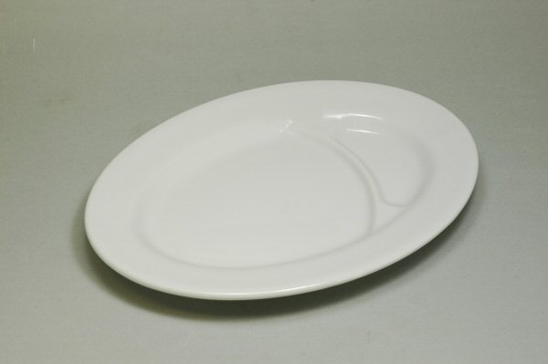 白９吋餃子皿 幅22.8cm 中華 食器 ギョウザ ぎょうざ皿 国産 問屋  陶器のふる里  stockヤ