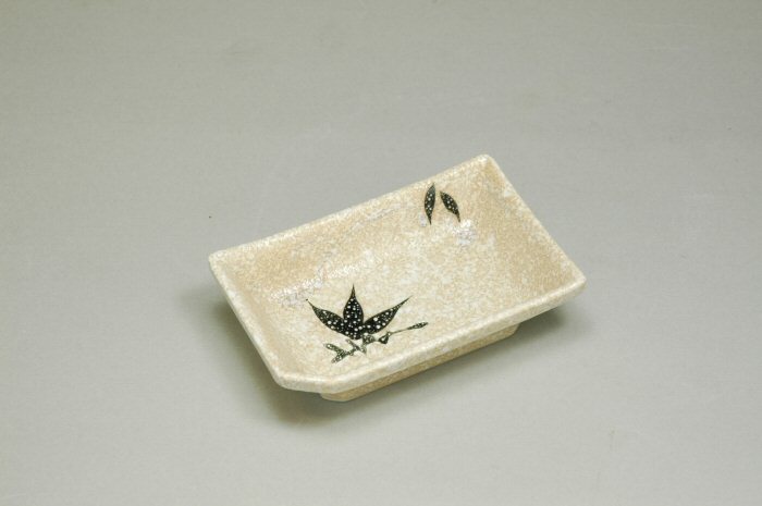 石焼織部笹長角千代口 幅9.2cm 和食器 和柄 笹の葉 醤油 千代口 小皿 角小皿 美濃焼 日本製  陶器のふる里  stockヤ