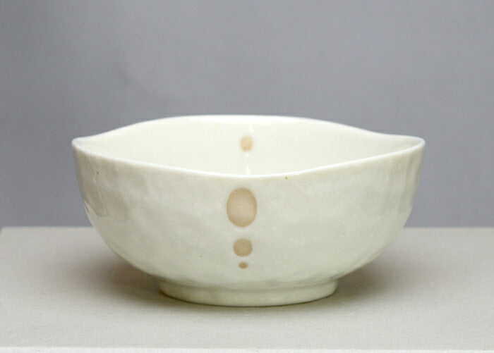 【送料無料】小鉢５枚セット ドット白三角4.0鉢 直径12.5cm 美濃焼 水玉 和風ボウル 深皿 とんすい 和食器 和カフェ 土鍋小物 国産 食器セット 陶器のふる里