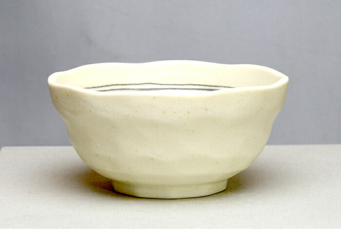 【送料無料】小鉢５枚セット 茶ライン3.8小鉢 直径11.7cm アイボリー 美濃焼 料亭 和風ボウル 深皿 呑水 とんすい 鍋用品 国産 和食器 おしゃれ 食器セット割引※離島は660円分の送料割引 陶器のふる里