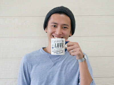 LOVERS MUG HIS  マグカップ 容量325cc 男性 メンズ 夫婦 カップル 彼氏専用 ひげ 髭 イラスト 国産 日本製   陶器のふる里  trysケ
