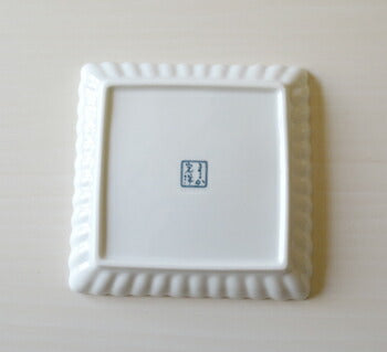 白菊15.5cm四角皿 幅15.7cm 正方形 角皿 スクエア皿 食器 白磁 ポーセリンアート 絵付け用白生地 上質 国産 美濃焼   陶器のふる里  stockヤ （通常1050）