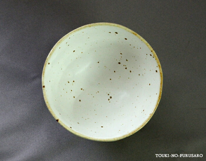 花小雪 削ぎ飯碗 小 直径11.6cm アイボリー×イエロー 黄色 ご飯茶碗 ごはんちゃわん 花 和食器 土物 陶土器 良質 国産   陶器のふる里  trysケ