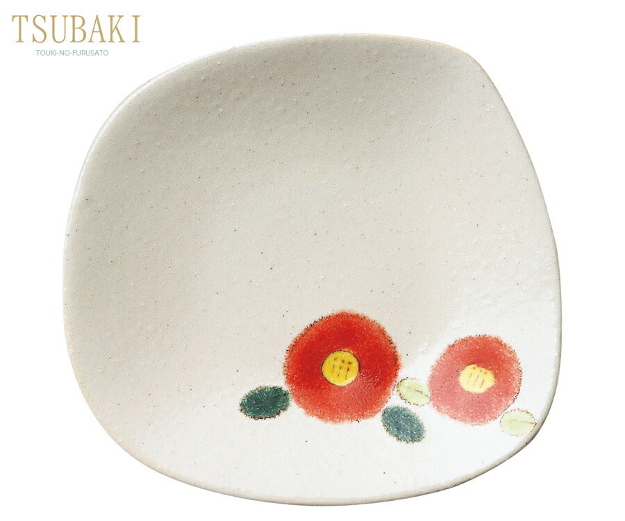 TSUBAKI赤 平皿  赤 幅18cm 変形角皿 花 椿 和食器 日本製 和皿 紅白 縁起物 正月  陶器のふる里  trysケ