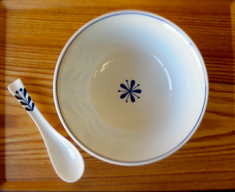 らーめん どんぶり オーランドUK麺鉢 直径19cm 軽量 うすかる 白磁 ラーメン丼 ramen 藍色 北欧風 美濃焼 国産  陶器のふる里  trys亜