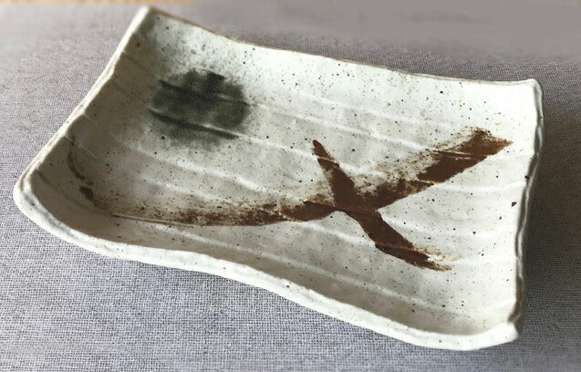 みやま渕波焼物皿 幅21cm 美濃焼 和食器 大皿 角皿 刺身皿 焼き魚 煮物 日本製  陶器のふる里  stockヤ