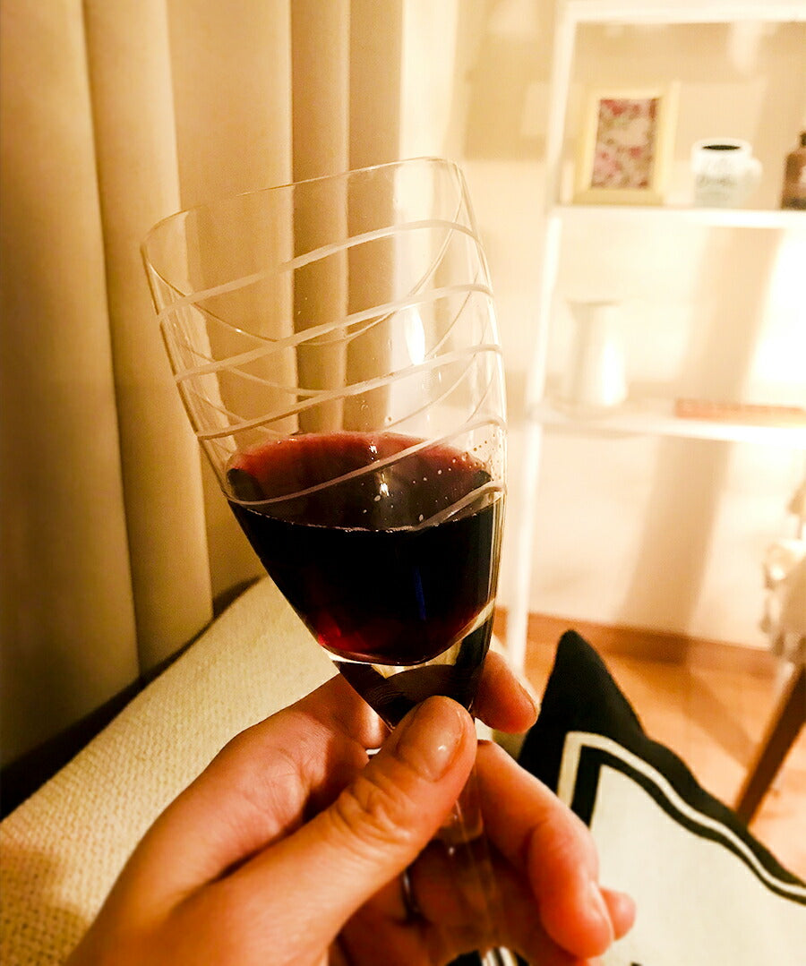 送料無料アイテム MERLOT (メルロー) ワイングラス290ビーズ＆ウェーブペアセット 容量284cc 箱入り  陶器のふる里  stock ガラスコップ セット おしゃれ ギフト プレゼント 引き出物 記念日　お祝い シャンパングラス カップル 結婚祝い 乾杯