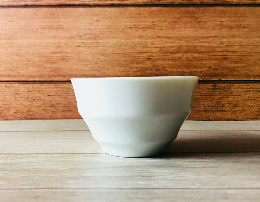 白９cm三段ボール 直径8.7cm 白磁 ホワイト 白い食器 白食器 白い器 小鉢 小さめ デザート プリン容器 ボウル 美濃焼 日本製 国産   陶器のふる里  stockヤ