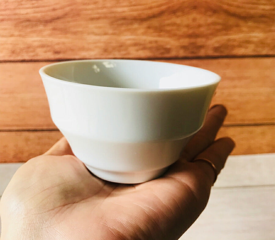 白９cm三段ボール 直径8.7cm 白磁 ホワイト 白い食器 白食器 白い器 小鉢 小さめ デザート プリン容器 ボウル 美濃焼 日本製 国産   陶器のふる里  stockヤ