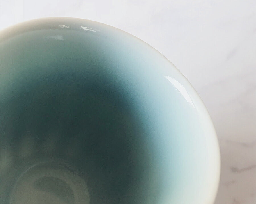 青磁そぎ型湯呑(小) H7.9cm 150cc 湯呑み ゆのみ 茶器 コップ 青緑 美濃焼 大口注文OK 国産 日本製   陶器のふる里  stockヤ