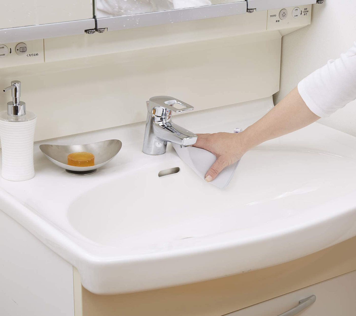 【メール便で送料無料】そうじの神様　拭き筋を残さない　鏡・洗面台用クロス　セーレン