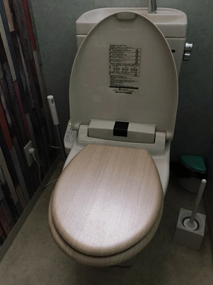 北欧 木目 便座 DIY トイレ 洋式 用 ナチュラルウッド 模様替え カバー 交換用 インテリア リノベーション リフォーム スチール 交換 簡単 取り替え 木目調 便座 蓋 モダン おしゃれ かわいい 丁寧な暮らし シンプル 個性的 木目シール 木目シート 海外