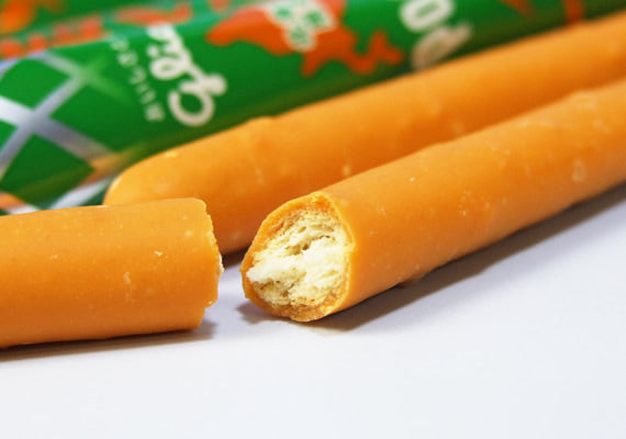 グリコ ポッキー 夕張メロン 15袋 北海道 地域限定 メロン果汁 お土産 手土産 贈り物 ギフト
