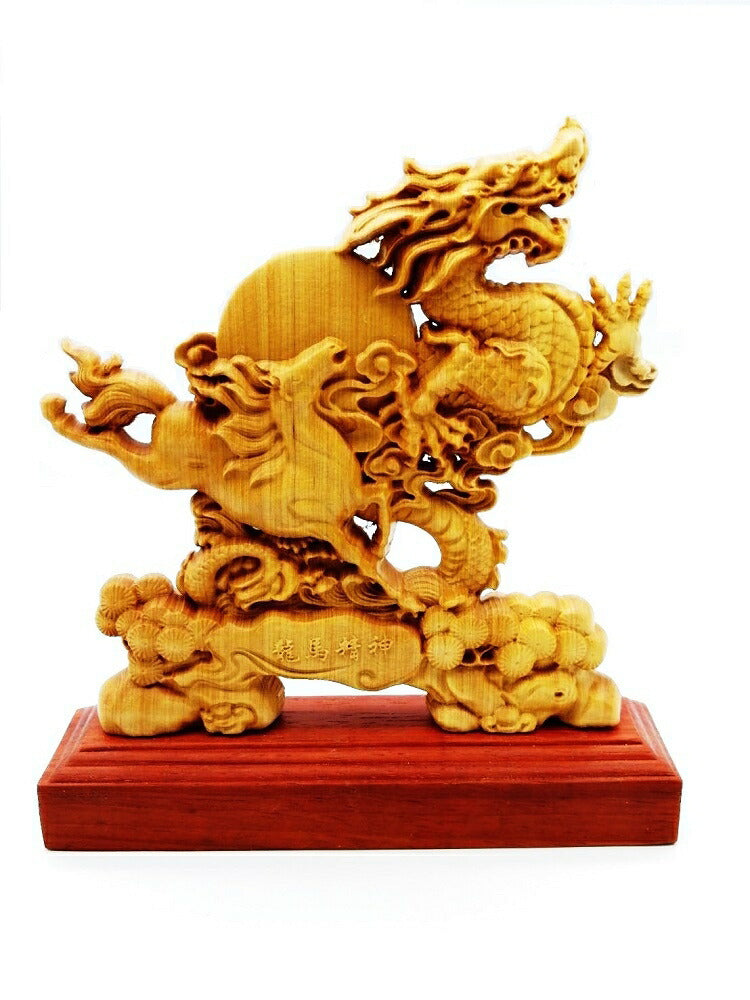 龍馬精神 木彫りドラゴン 置物 風水 立像 高級天然ツゲ　風水グッズ  金運 プレゼント 贈り物 開店祝い 開店 お店 ショップ 会社 経営者 経営 宝くじ 金脈 商売繁盛 商売 馬 龍馬　開運厄除け　起業　祈願成就　木　木製　竜　騎龍