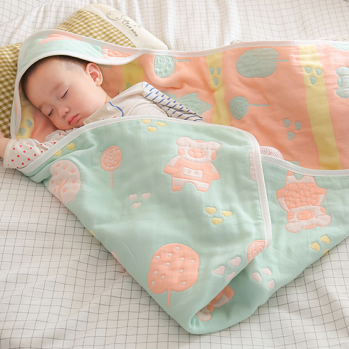 おくるみ 春 夏 秋 冬 退院 ガーゼ 6重 かわいい 可愛い 退院時 スリーパー 赤ちゃん 寝かしつけ グッズ クッション 寝かせる 背中スイッチ 可愛い おくるみ 新生児 抱っこ布団 抱っこふとん ねんねクッション 夜泣き対策 寝袋 男の子 女の子 保温 涼しい 出産祝い お風呂用(くも（ピンク）)