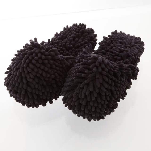 【ブラック】 スリッパ  マイクロファイバースリッパ もこもこ  お掃除スリッパ おそうじルームシューズ マイクロファイバー 掃除  スリッパ・ルームシューズ  T-4531892 990286-tk