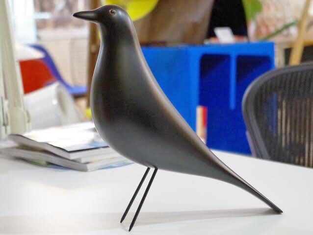 イームズハウスバード リプロダクト品 チャールズ&レイ インテリア 置き物 オブジェ おしゃれ 大人 デザイン 鳥グッズ 置物 鳥 女性 男性 装飾 リビング 寝室 お部屋 おしゃれインテリア 卓上 シンプル デザイナーズ プレゼント ギフト 贈り物