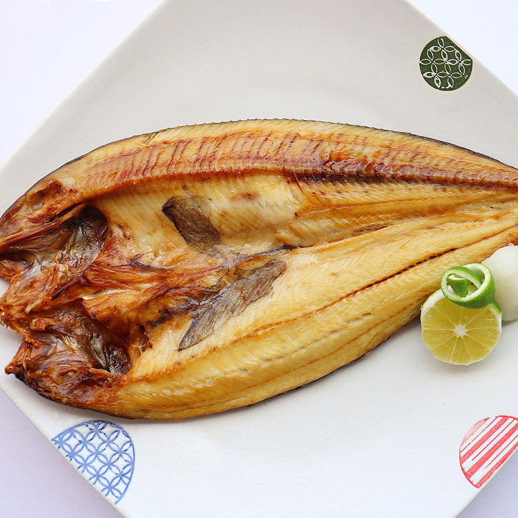 真ホッケ開き 3尾入り 北海道産 干物 開き 送料無料 冷凍便 お取り寄せグルメ ギフト