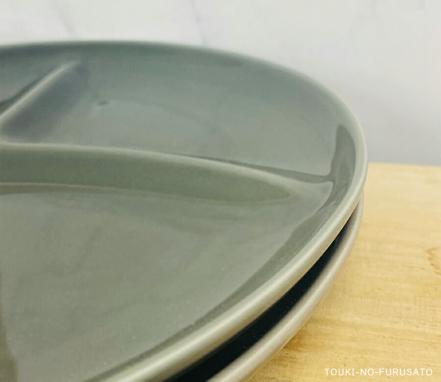 CAFE'S(カフェズ)ランチプレート ホワイト 直径24.9cm 仕切りプレート 三つ仕切り 丸皿 プレート料理 アイボリー 北欧風 自然派 美濃焼 電子レンジOK 国産食器 SNS映え おうちカフェ ワンプレート 食器 おしゃれ シンプル  陶器のふる里  trysカ