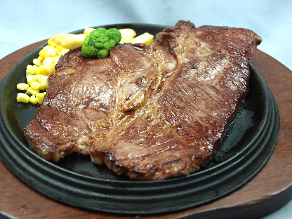【4,500円OFF】熟成牛！穀物肥育牛・肩ロースステーキ250g厚み約1.3cm×（4枚）熟成肉 1kg【歳末SALE】