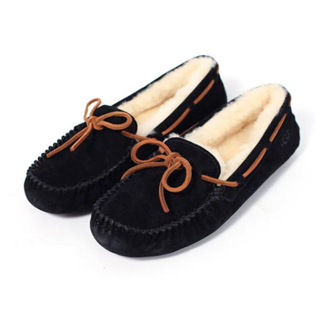 【1.ブラック(BLACK)・US5(22.0cm)】 安心の30日交換OK!  UGG ダコタ 1107949 5612 STYLE# 定番 スリッポン ムートン DAKOTA 正規品 アグ モカシン